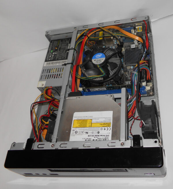 Vendo Desktop Gigabyte Chassis